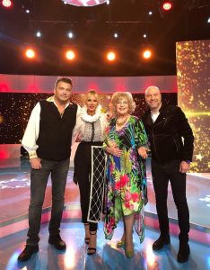 Andreea Banica, doi membri juriu si mentor Mihai AlexandruJPG